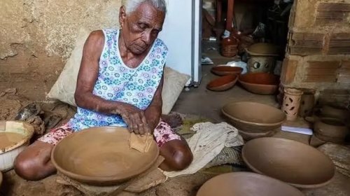 [Tesouro do Recôncavo: Morre aos 104 anos Dona Cadu, a ceramista mais velha em atividade no Bra...]