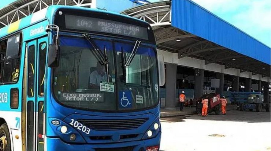 [Rodoviários decidem fazer greve de ônibus por tempo indeterminado]