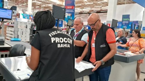 [Atacadistas são autuados pelo Procon por descumprimento de Lei das sacolas plásticas em Salvad...]