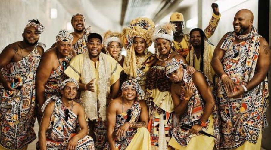 [Ilê Aiyê reúne Daniela Mercury, BaianaSystem, Carlinhos Brown e Orquestra Afrosinfônica em celebração aos seus 50 anos]