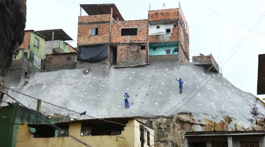 [Governo da Bahia conquista 1º lugar no prêmio Periferia Viva com projeto de contenção de encostas]