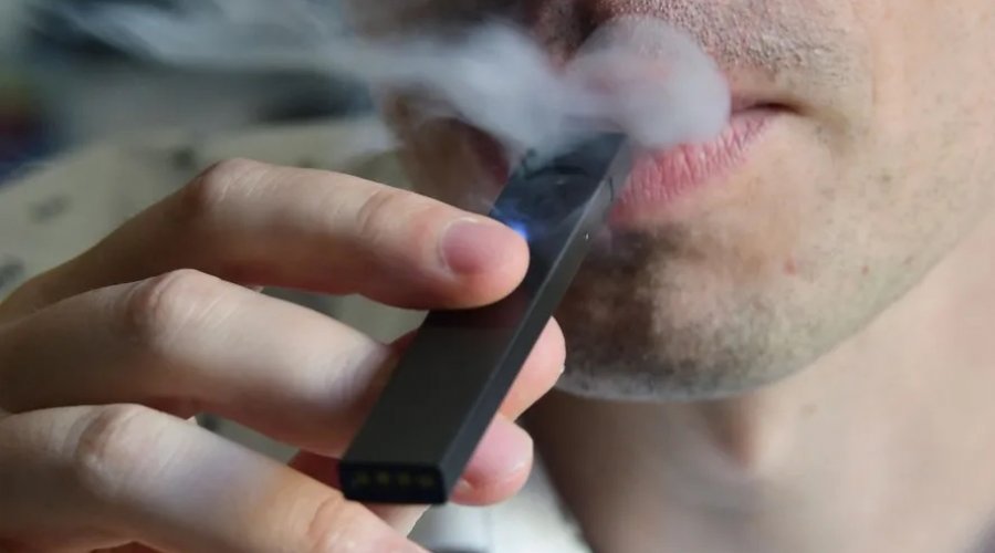 [Pneumologista alerta para riscos dos cigarros eletrônicos em jovens e adolescentes]