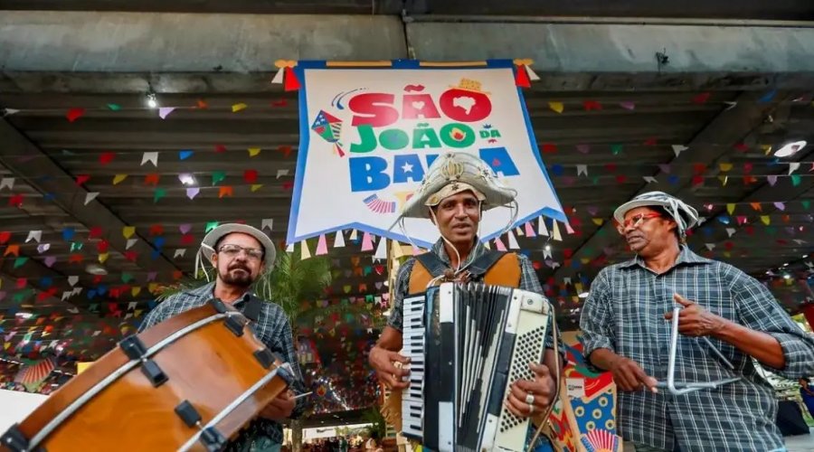 [Calendário de 2025 traz dois “super feriados” para baianos]