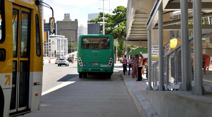 [Linhas de ônibus retornam em Salvador de forma experimental]