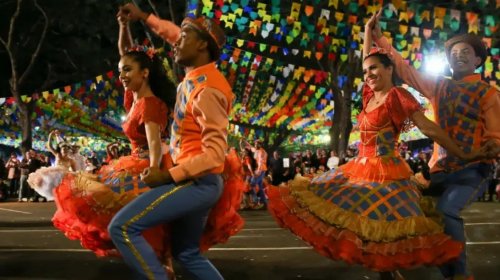 [Pesquisa revela que São João é a festa favorita dos brasileiros, superando o Carnaval]