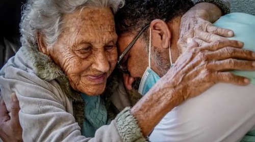 [AL-BA propõe criar o Dia Estadual do Cuidador do Idoso]