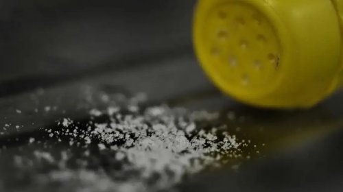 [Projeto de Lei que restringe saleiros em restaurantes sofre alterações e avança na AL-BA]