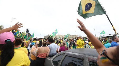 [Moraes vota para condenar acusado de liderar acampamento golpista]