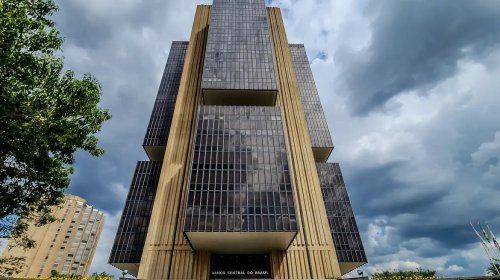 [PF investigará ataque hacker a empresa que atende bancos]