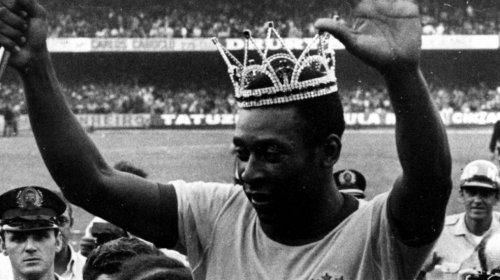 [Justiça determina penhora de imóveis de Pelé por dívida condominial em Santos]