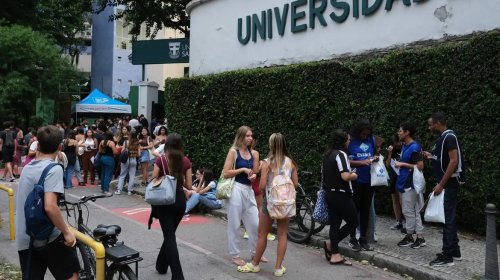 [Enem 2025: candidatos fazem prova de matemática e ciências da natureza]