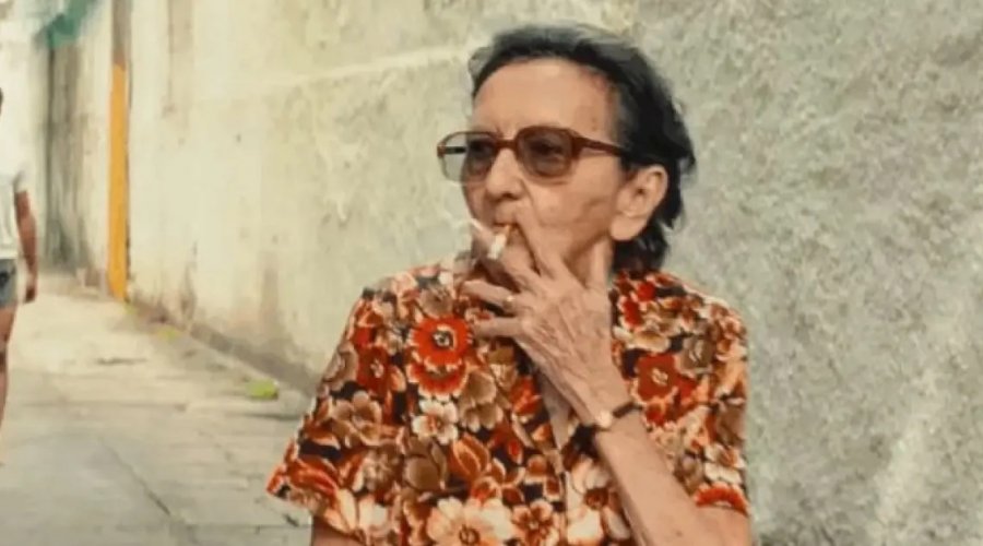 [Tânia Maria entra em lista inusitada do New York Times e é eleita a melhor “atriz com cigarro” de 2025]
