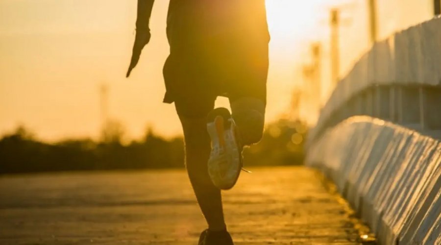 [Calor intenso eleva riscos durante exercícios físicos, alerta especialista]