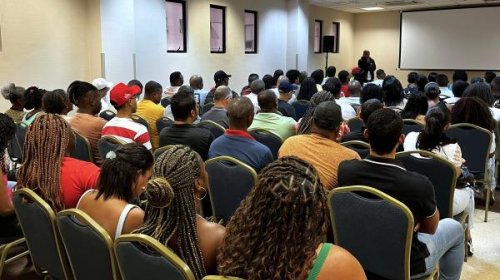 [Suíca mobiliza mais de 300 lideranças em debate sobre eleições de 2026]