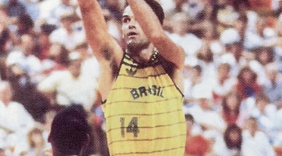 [Brasil lamenta morte de Oscar Schmidt; veja repercussões]