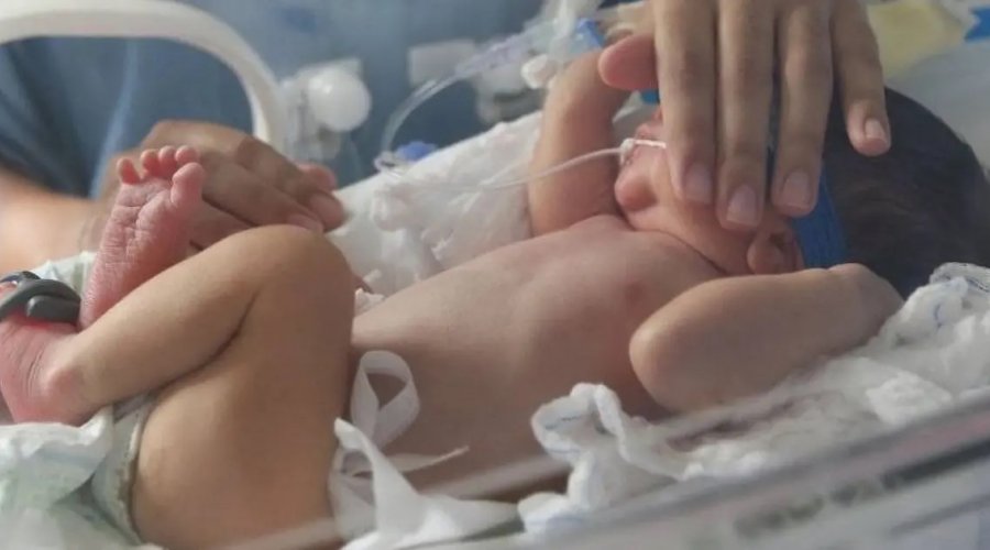 [Vacinação de gestantes reduz casos graves de bronquiolite em bebês, aponta levantamento]