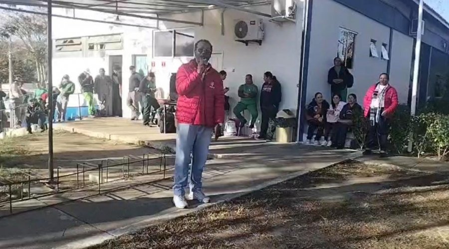 [Terceirizados da Creta na Uesb recebem seus benefícios atrasados após intervenção de sindicato]
